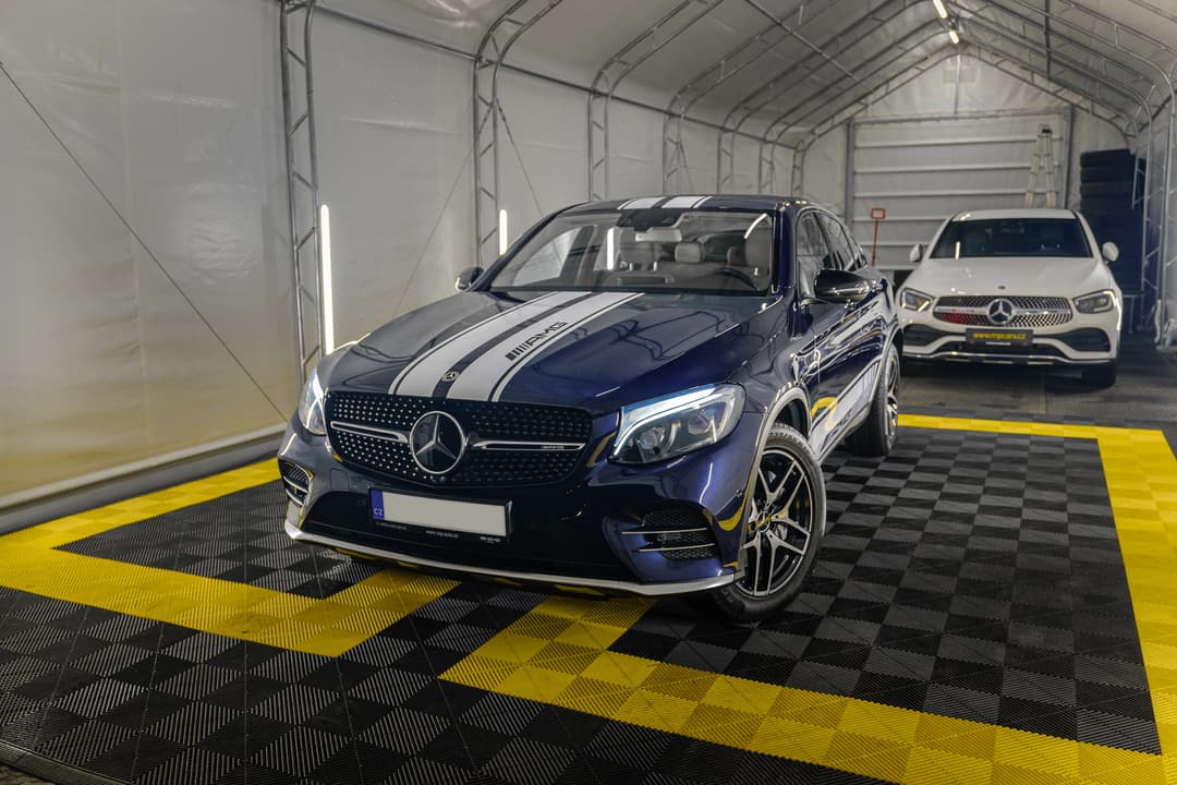 Mercedes GLC43 2