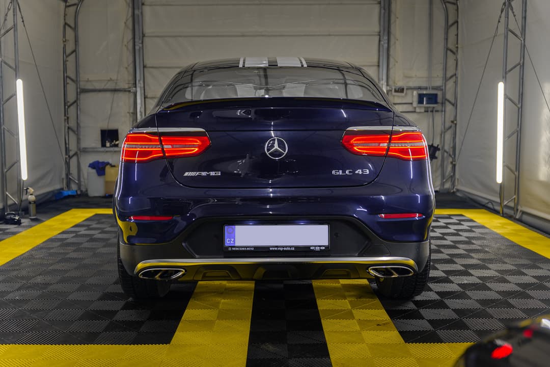 Mercedes GLC43 6