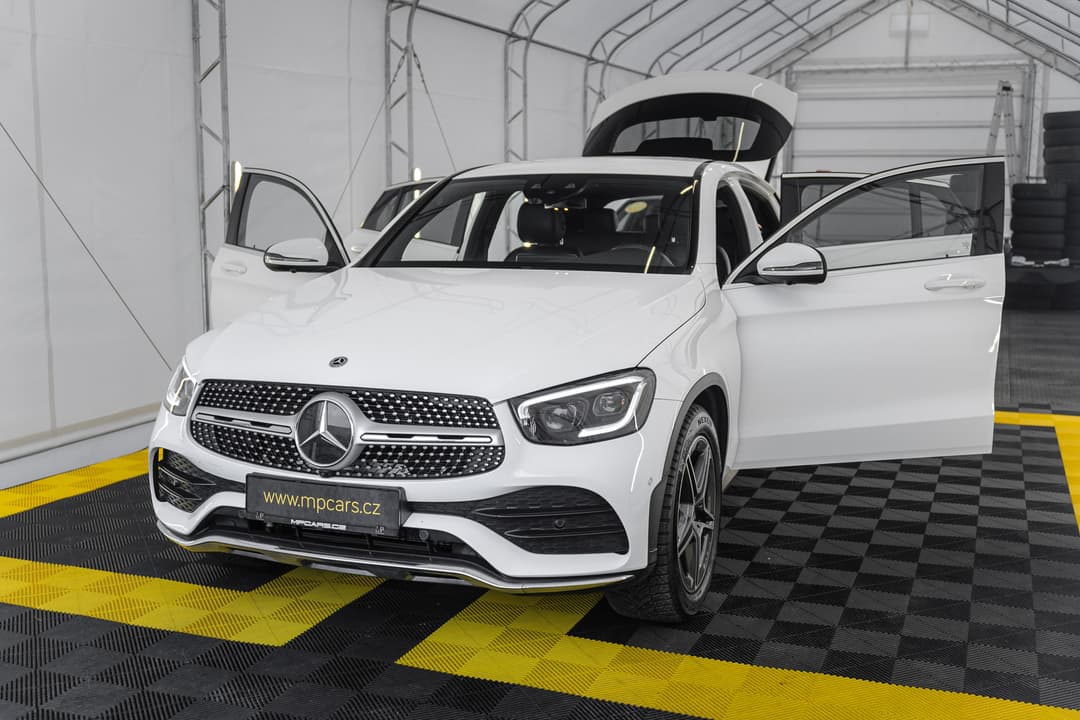 Mercedes GLC200 2