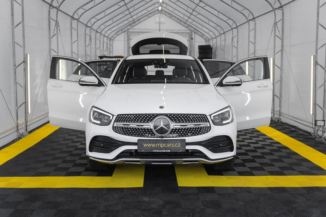 Mercedes GLC200 3