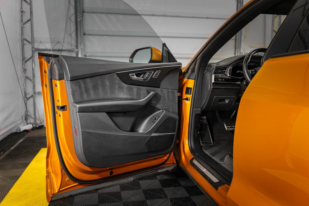 Audi sQ8 11