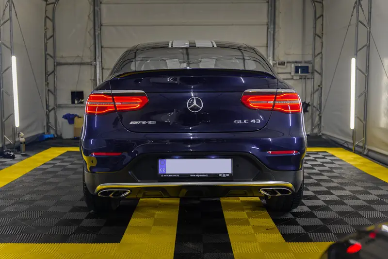 Mercedes GLC43 6