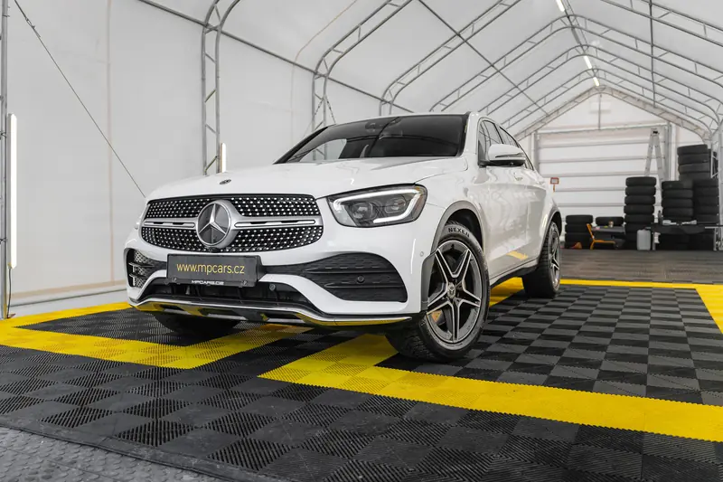 Mercedes GLC200 1