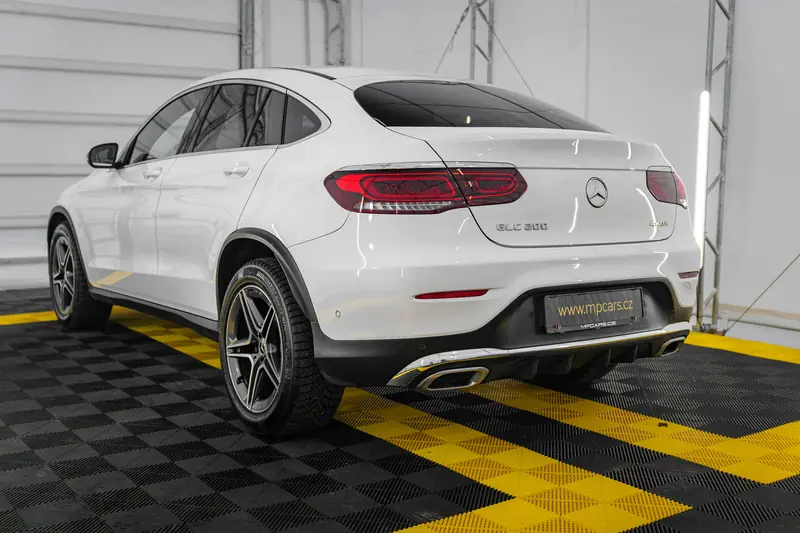 Mercedes GLC200 5