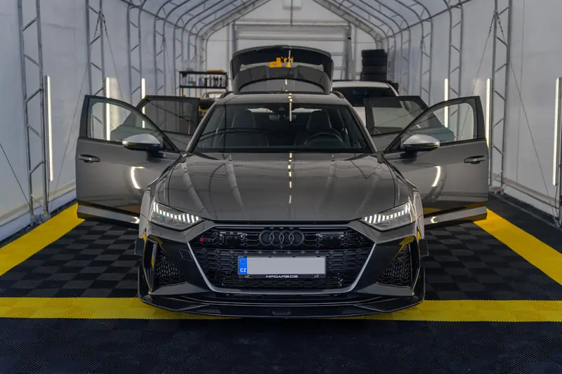 Audi RS6 6
